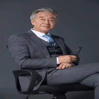 崔奕凝